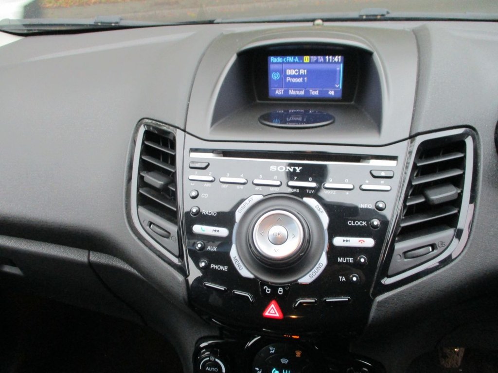 Used Ford Fiesta 2015 for sale - 76724349: Photo 9