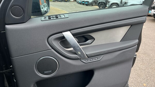Used Land Rover Discovery Sport 2024 for sale - 76154761: Photo 30