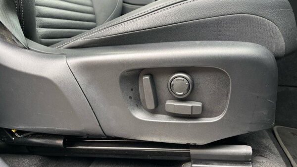 Used Land Rover Discovery Sport 2024 for sale - 76154761: Photo 32