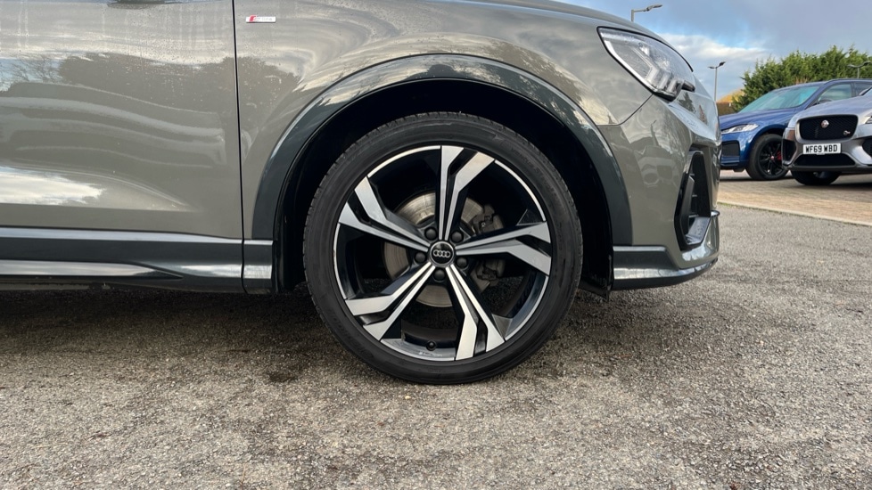 Used Audi Q3 2019 for sale - 77018308: Photo 20