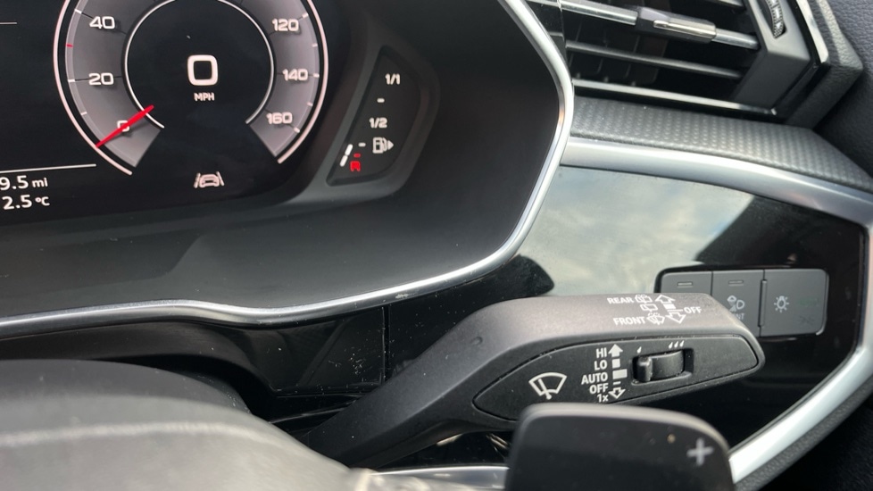 Used Audi Q3 2019 for sale - 77018308: Photo 24