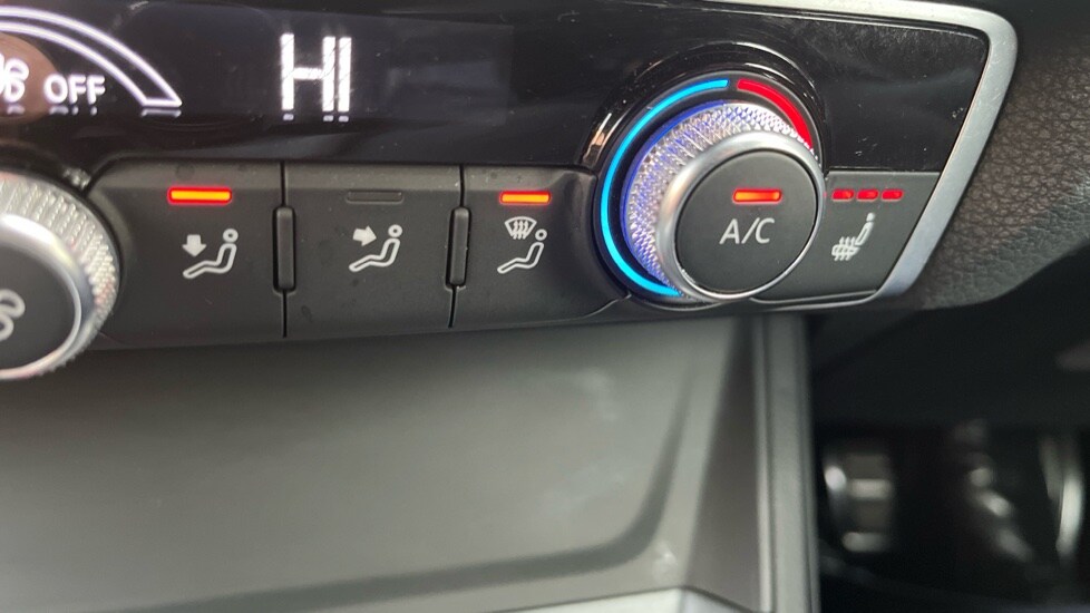 Used Audi Q3 2019 for sale - 77018308: Photo 34