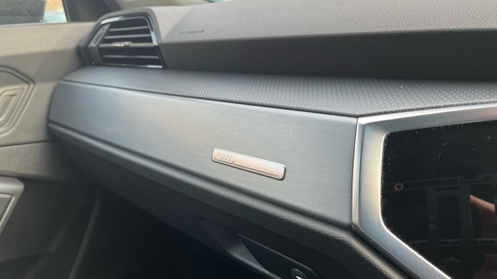 Used Audi Q3 2019 for sale - 77018308: Photo 41