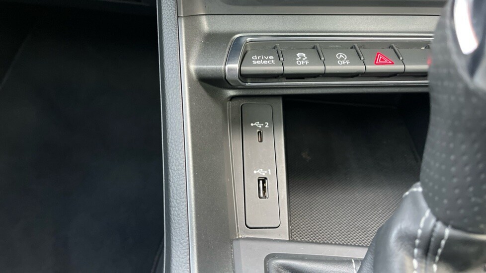 Used Audi Q3 2019 for sale - 77018308: Photo 42