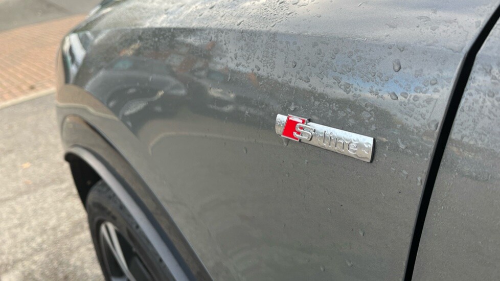 Used Audi Q3 2019 for sale - 77018308: Photo 44