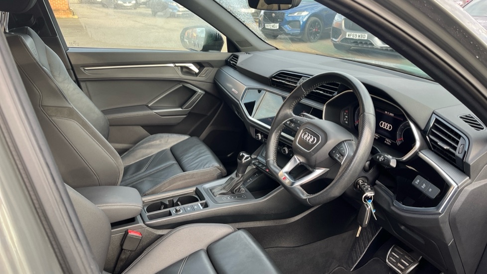 Used Audi Q3 2019 for sale - 77018308: Photo 9
