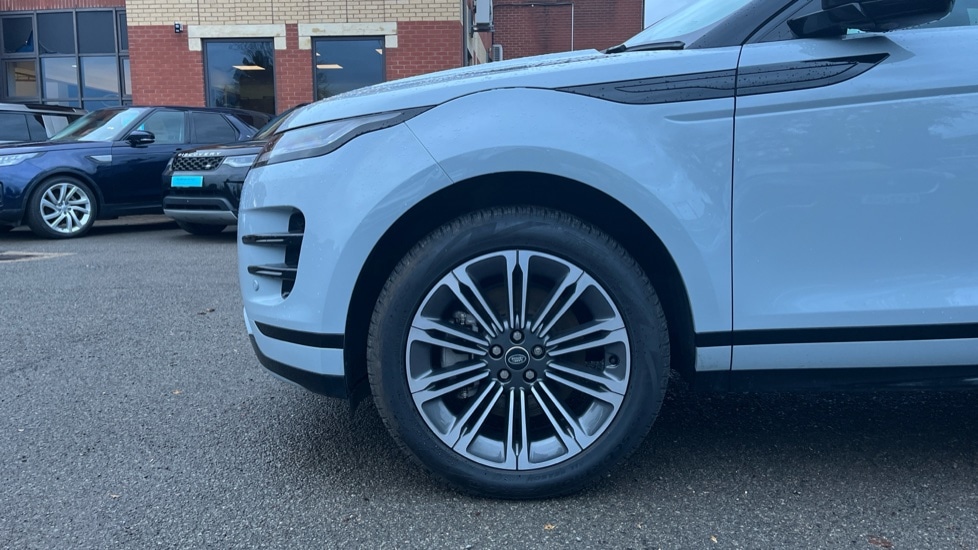 Used Land Rover Range Rover Evoque 2025 for sale - 77043032: Photo 17