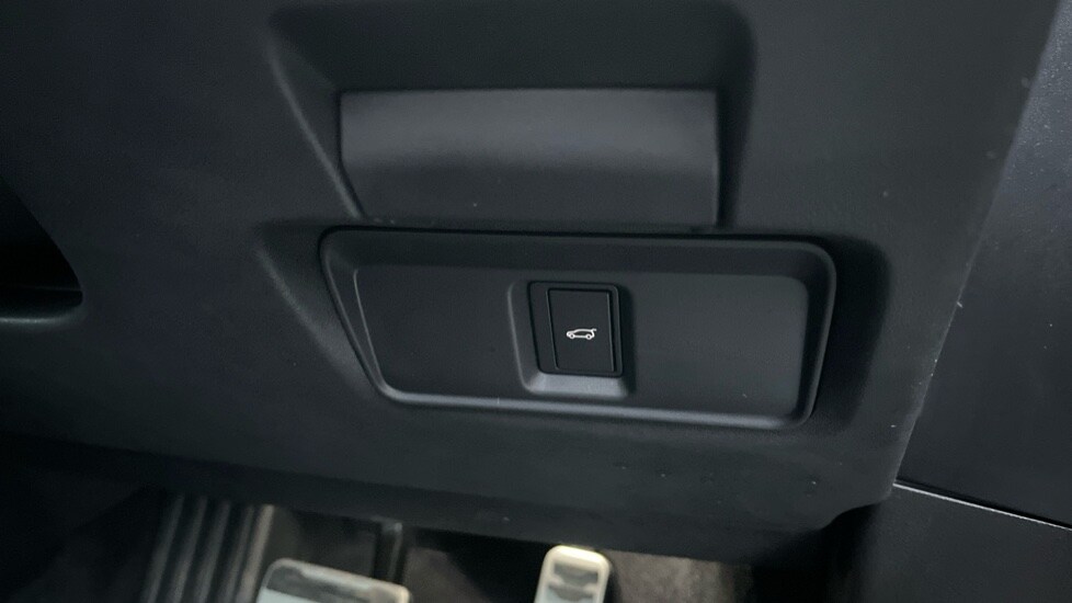 Used Land Rover Range Rover Evoque 2025 for sale - 77043032: Photo 38