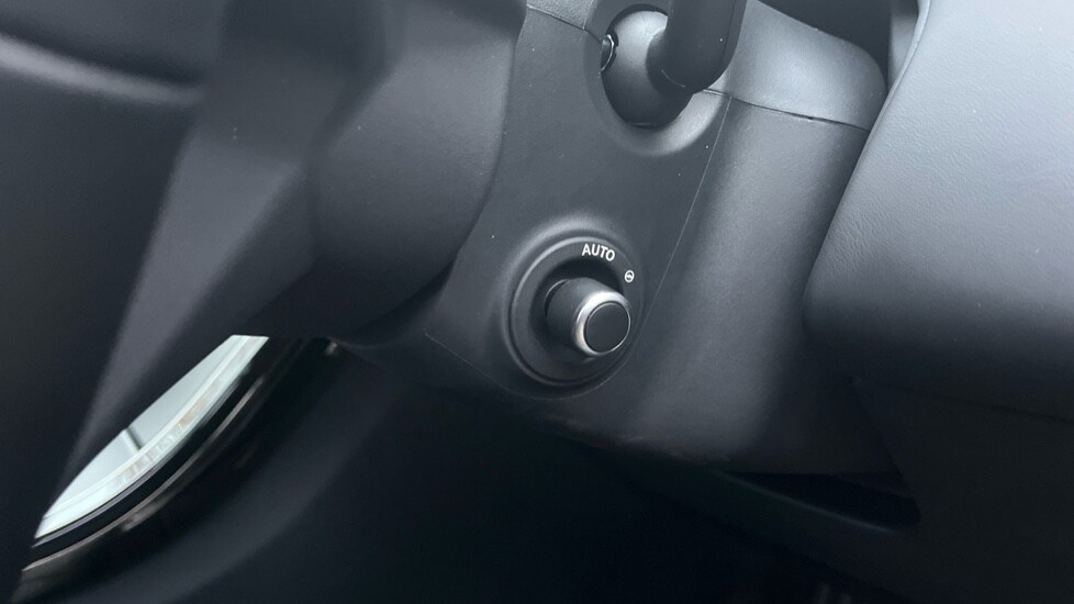 Used Land Rover Range Rover Evoque 2025 for sale - 77043032: Photo 39