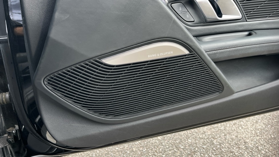 Used Audi R8 2016 for sale - 76563812: Photo 30