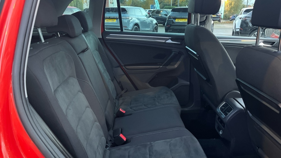 Used Volkswagen Tiguan 2017 for sale - 76640149: Photo 14