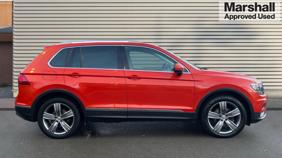 Used Volkswagen Tiguan 2017 for sale - 76640149: Photo 2