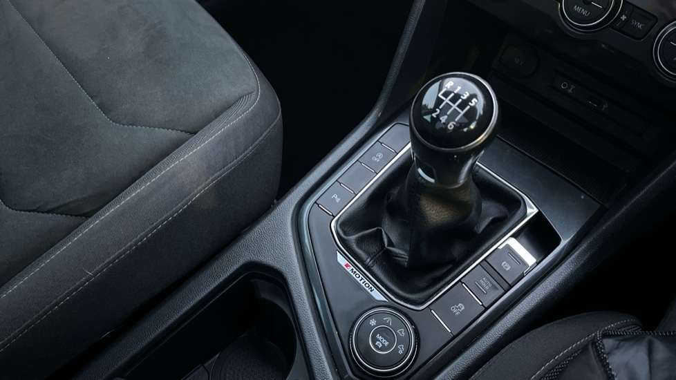 Used Volkswagen Tiguan 2017 for sale - 76640149: Photo 28