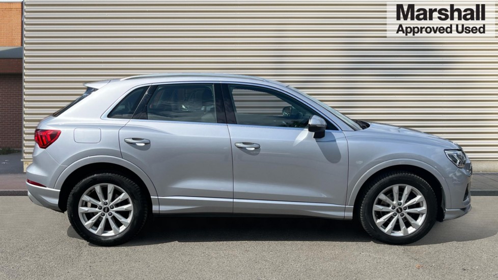 Used Audi Q3 2022 for sale - 76130618: Photo 2