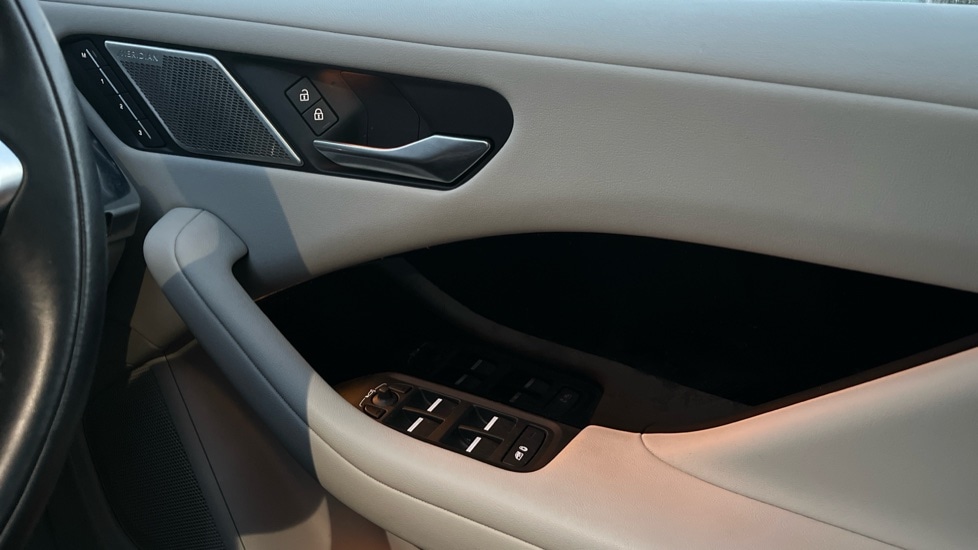 Used Jaguar I-Pace 2022 for sale - 76856428: Photo 30