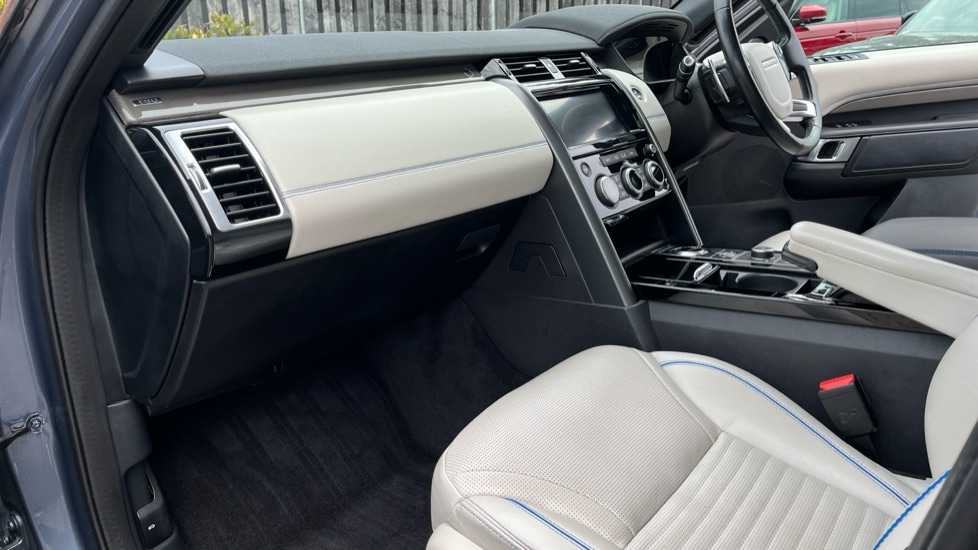 Used Land Rover Discovery 2019 for sale - 76140185: Photo 10