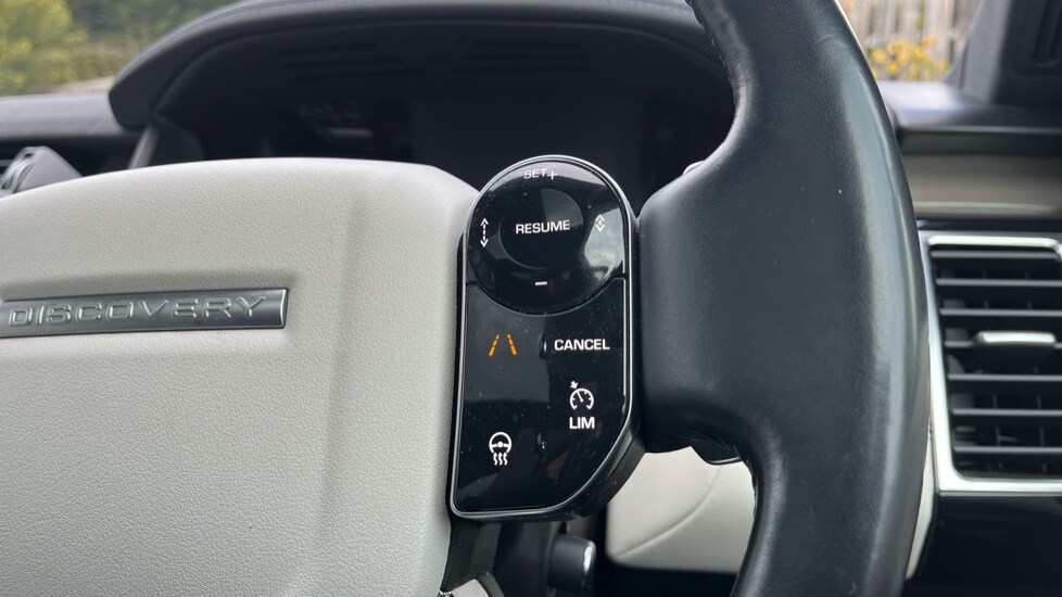 Used Land Rover Discovery 2019 for sale - 76140185: Photo 22