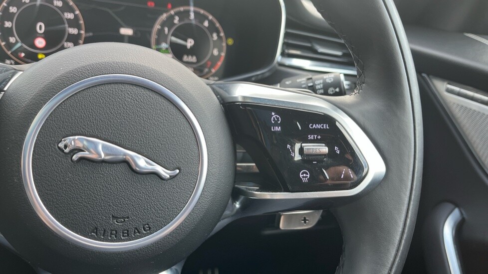 Used Jaguar F-Pace 2023 for sale - 76074441: Photo 21