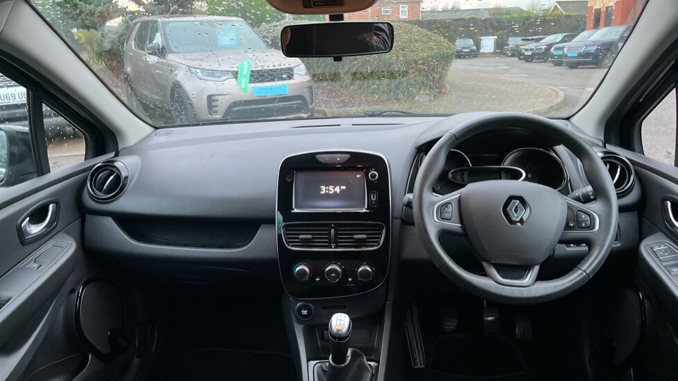 Used Renault Clio 2018 for sale - 76623415: Photo 11