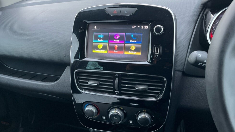 Used Renault Clio 2018 for sale - 76623415: Photo 12