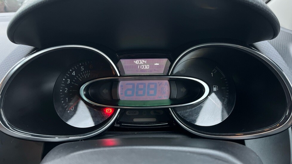 Used Renault Clio 2018 for sale - 76623415: Photo 13