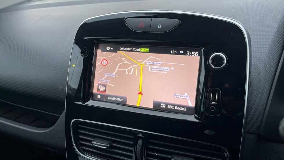 Used Renault Clio 2018 for sale - 76623415: Photo 26