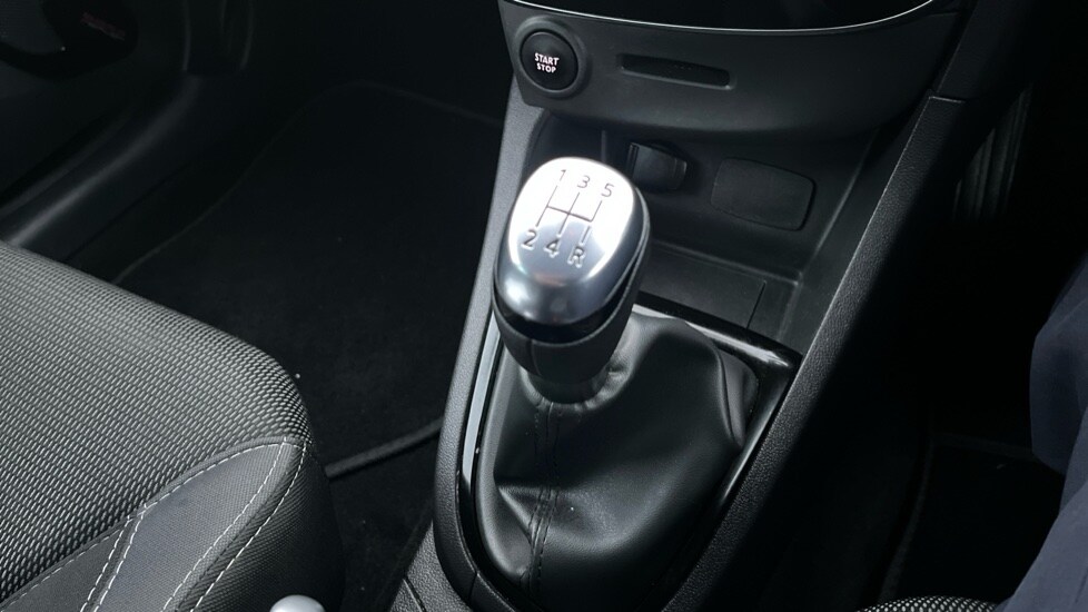 Used Renault Clio 2018 for sale - 76623415: Photo 28