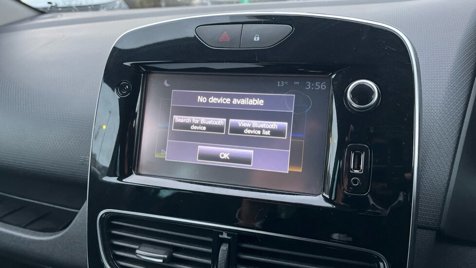 Used Renault Clio 2018 for sale - 76623415: Photo 30