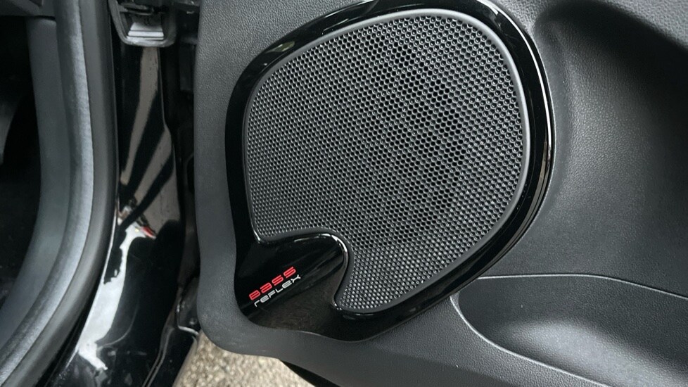 Used Renault Clio 2018 for sale - 76623415: Photo 33