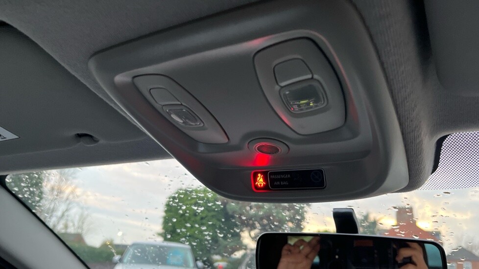 Used Renault Clio 2018 for sale - 76623415: Photo 36