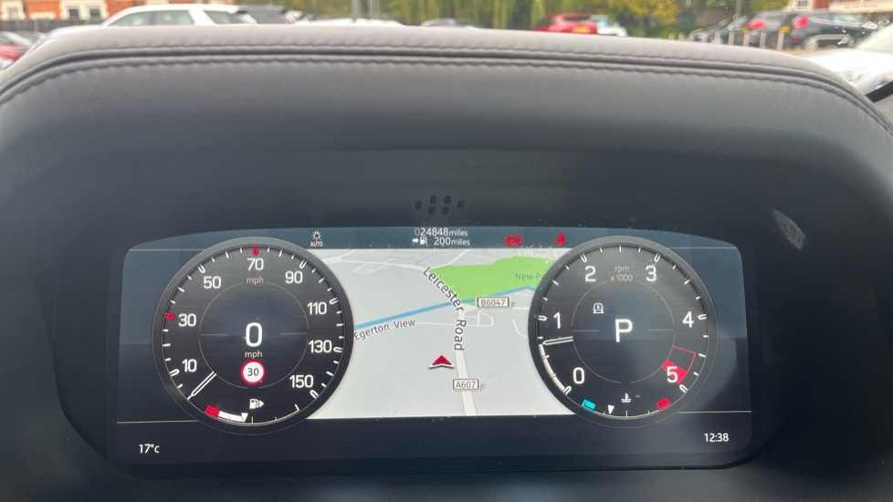 Used Land Rover Defender 2022 for sale - 76552336: Photo 13