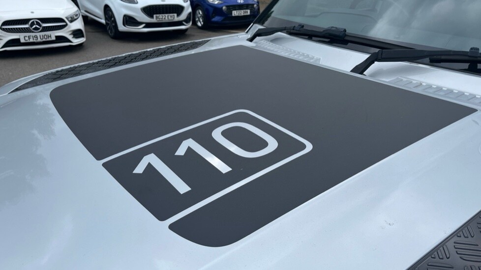 Used Land Rover Defender 2022 for sale - 76552336: Photo 45