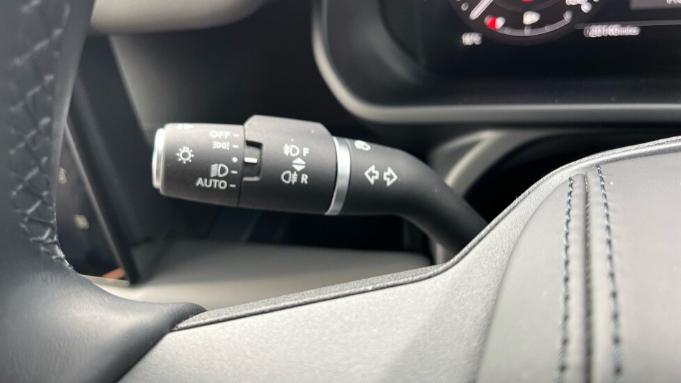 Used Land Rover Defender 2024 for sale - 76458908: Photo 25