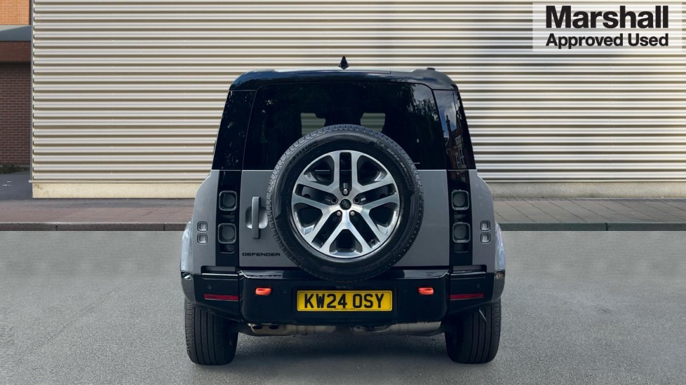 Used Land Rover Defender 2024 for sale - 76458908: Photo 4