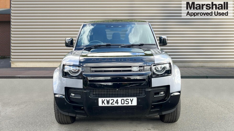 Used Land Rover Defender 2024 for sale - 76458908: Photo 8