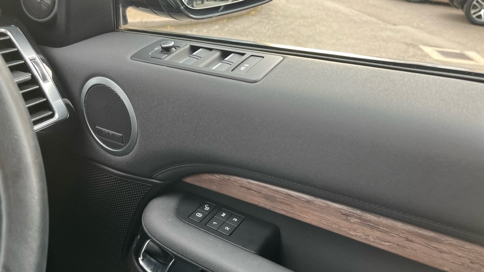 Used Land Rover Discovery 2018 for sale - 76007834: Photo 29