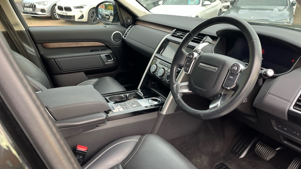 Used Land Rover Discovery 2018 for sale - 76007834: Photo 9