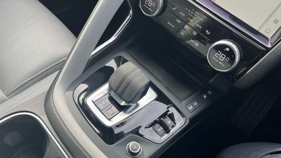 Used Jaguar E-Pace 2022 for sale - 76593679: Photo 28