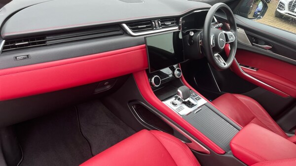 Used Jaguar F-Pace 2023 for sale - 75483733: Photo 10