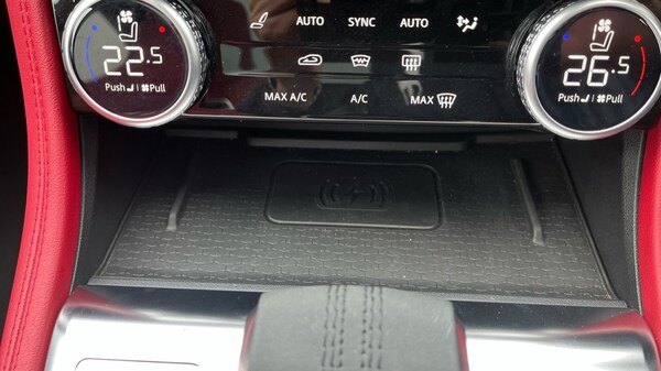 Used Jaguar F-Pace 2023 for sale - 75483733: Photo 37