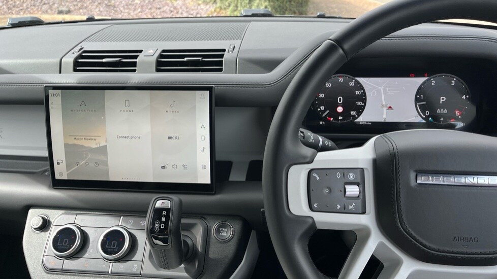 Used Land Rover Defender 2024 for sale - 75874110: Photo 12