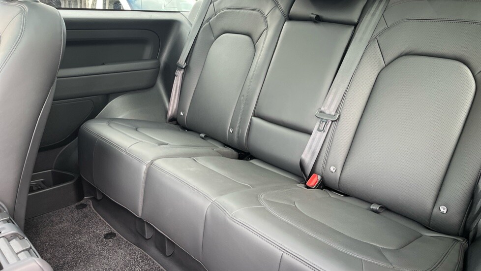 Used Land Rover Defender 2024 for sale - 75874110: Photo 14