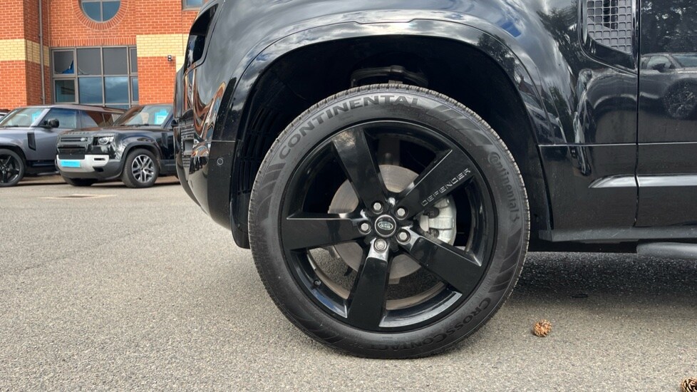 Used Land Rover Defender 2024 for sale - 75874110: Photo 17