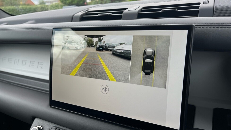 Used Land Rover Defender 2024 for sale - 75874110: Photo 26