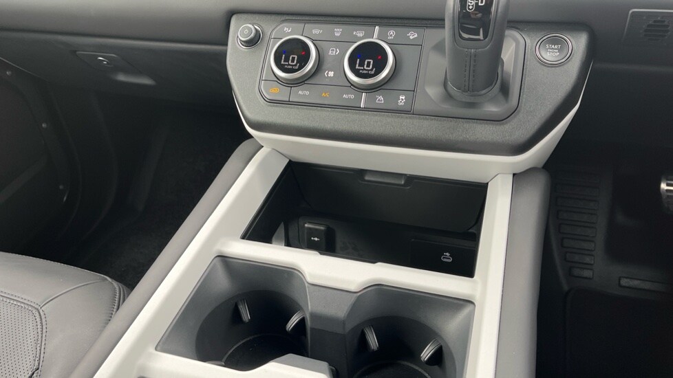 Used Land Rover Defender 2024 for sale - 75874110: Photo 28