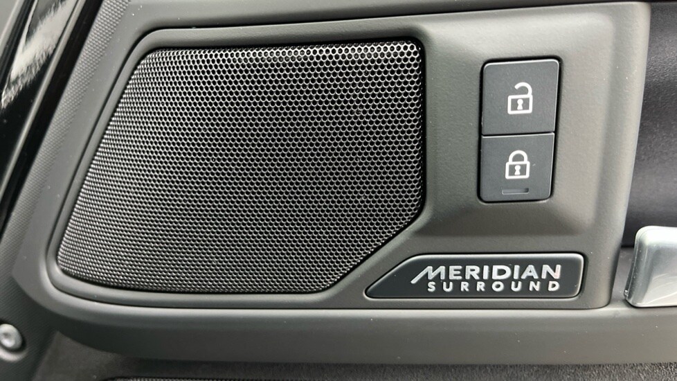 Used Land Rover Defender 2024 for sale - 75874110: Photo 38