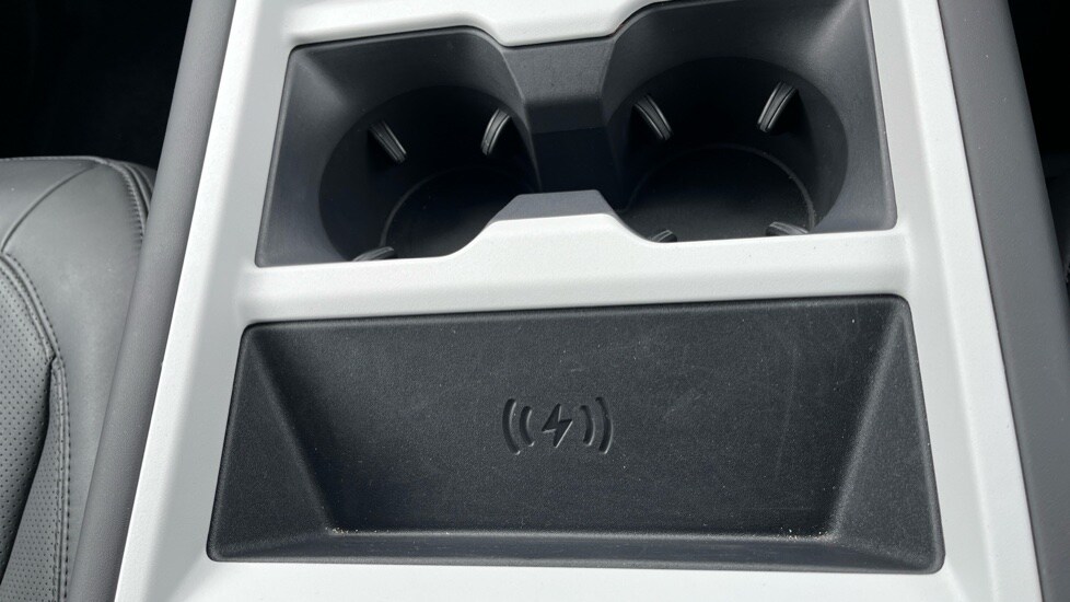 Used Land Rover Defender 2024 for sale - 75874110: Photo 40