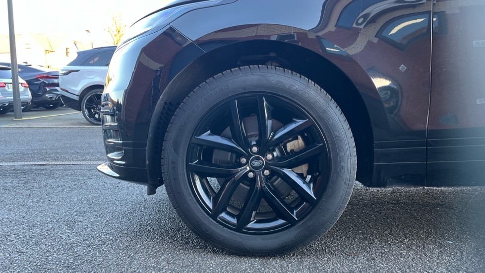 Used Land Rover Range Rover Velar 2025 for sale - 76954466: Photo 17