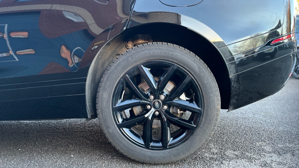 Used Land Rover Range Rover Velar 2025 for sale - 76954466: Photo 18