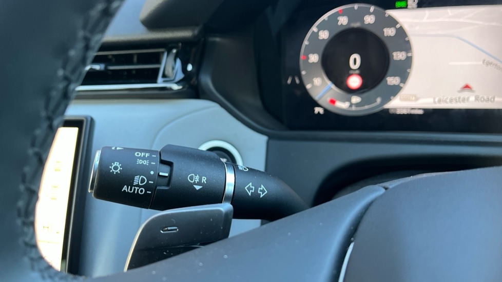 Used Land Rover Range Rover Velar 2025 for sale - 76954466: Photo 25